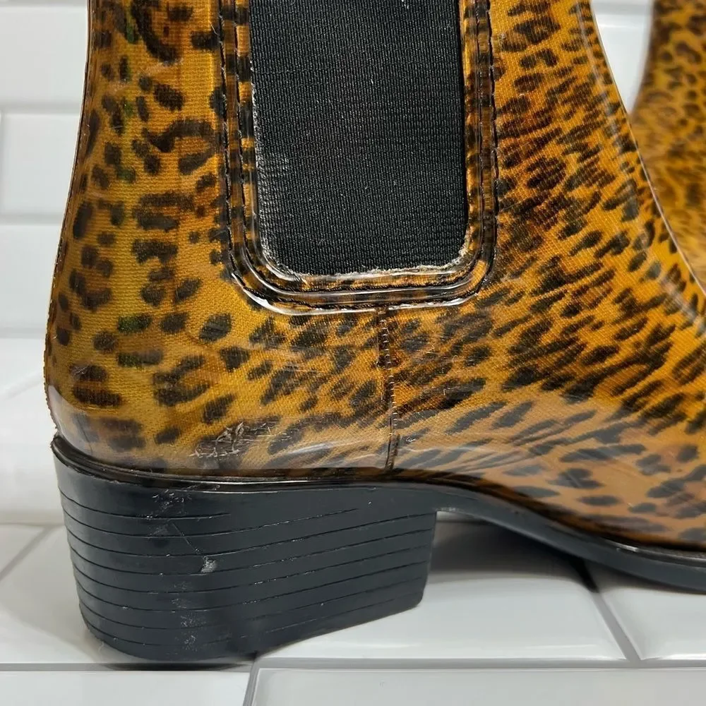 Jeffrey Campbell Rain Boots Leopard Cheetah Print Rubber Chelsea Boots Size 7